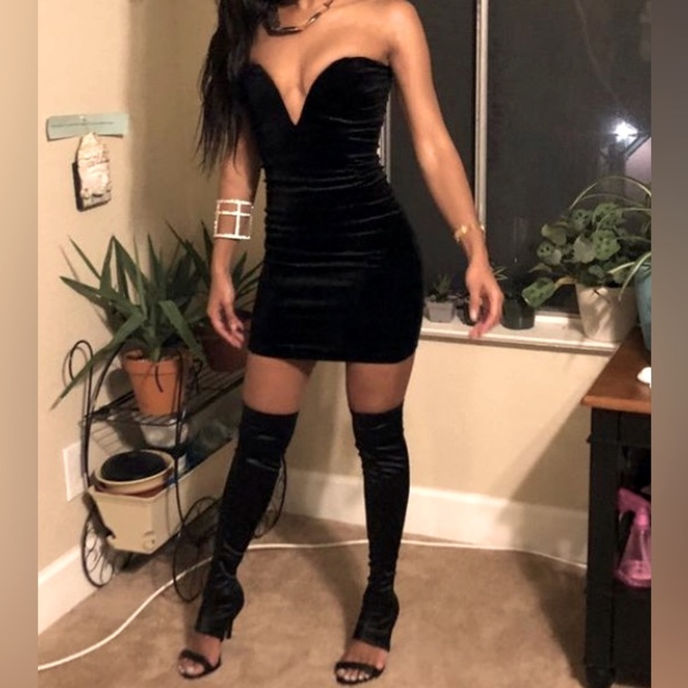 Black VNeck Velvet Dress